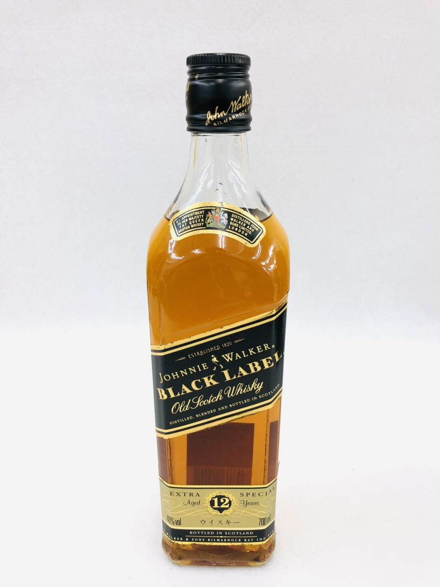 ジョニーウォーカー ブラックラベル Johnnie Walker 黒ラベル 700ml 未開栓 箱付き 2本セット B4