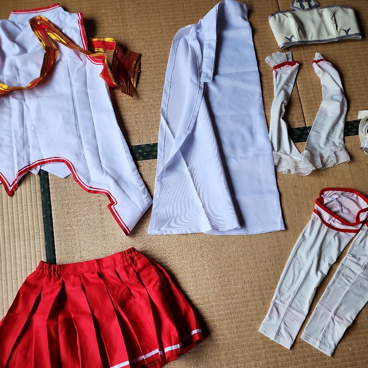  Sword Art * online asna один иен старт костюмированная игра ..( есть перевод. перчатки, носки, средства защиты . красный цвет ... есть )