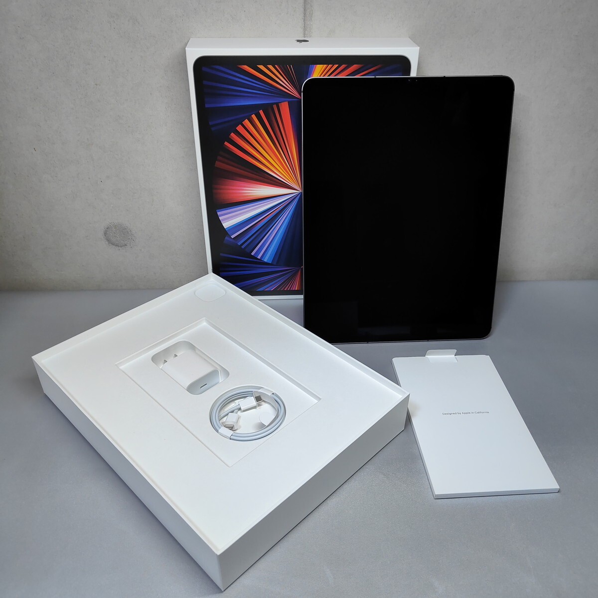 *** б/у прекрасный товар Apple iPad Pro no. 5 поколение 12.9 512GB внутренний версия SIM свободный NHR83J/A ***