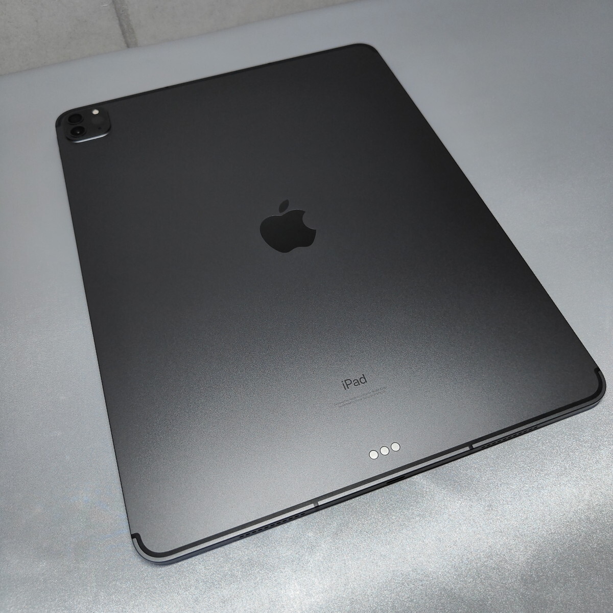 ★★★ 中古美品 Apple iPad Pro 第5世代 12.9 512GB 国内版SIMフリー NHR83J/A ★★★の画像4