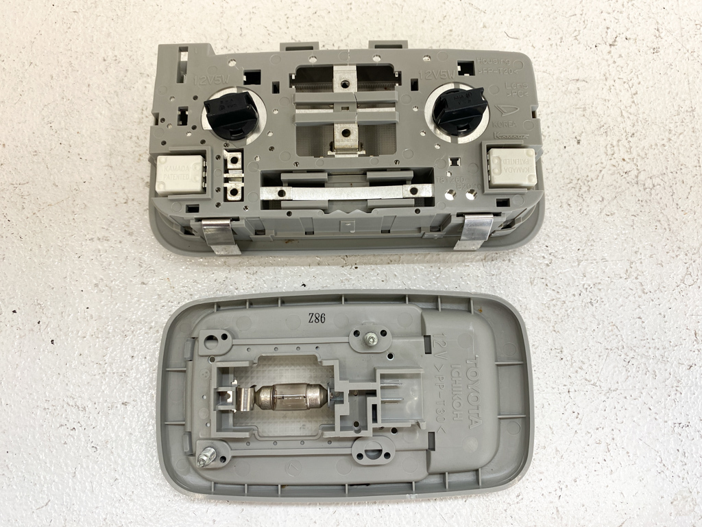 ダイハツ タントカスタム カスタムVセレクションターボ CBA-L375S KF-DET X06 純正 ルームランプ 81260-B2020 2個セット_画像4