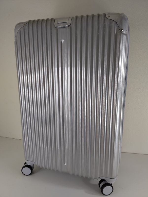 [1 jpy exhibition ][ClioClio] suitcase Carry case carry bag expansion function attaching super light weight quiet sound double caster silver L size 