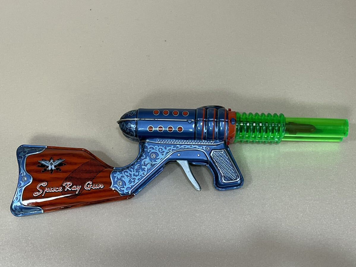 60 годы подлинная вещь Space Ray gun ① Vintage жестяная пластина игрушка Showa Retro 