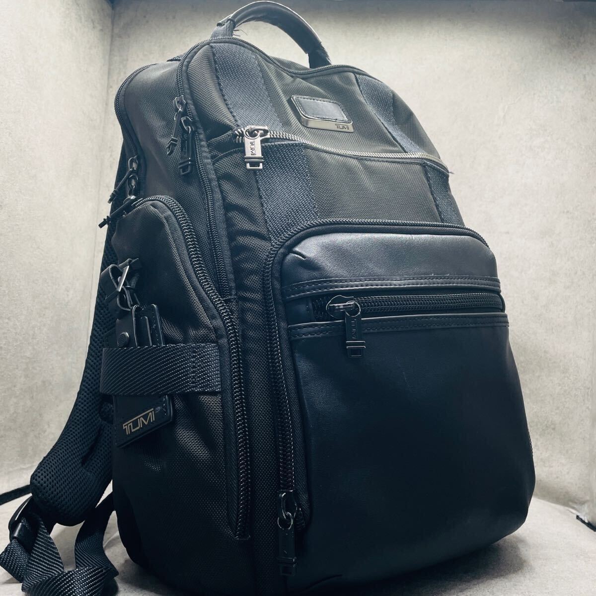  beautiful goods /A4 possible *TUMI Tumi men's business shepa-do Deluxe rucksack backpack Day Pack high capacity leather black black 232389D
