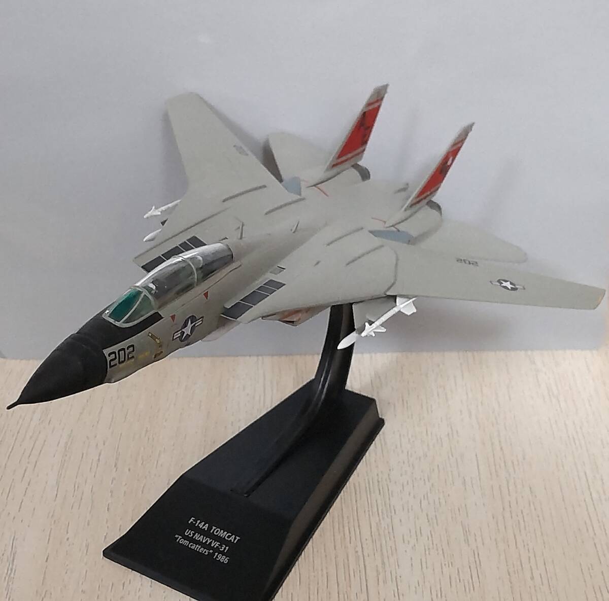 【中古品】 F-14A TOMCAT USNAVY VF-31 "Tomcatters" 1986 エアファイターコレクション アシェット_画像1