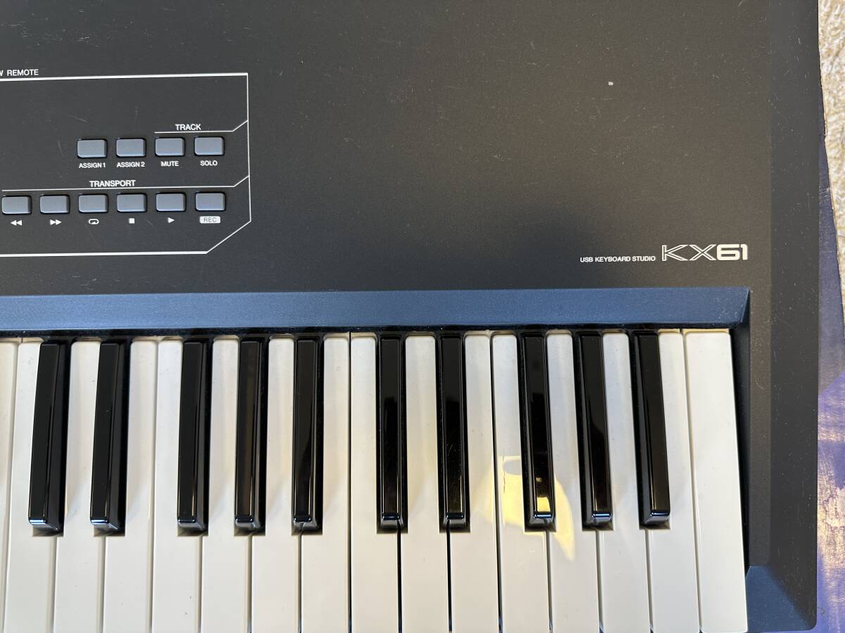 YAMAHA MIDI controller KX61