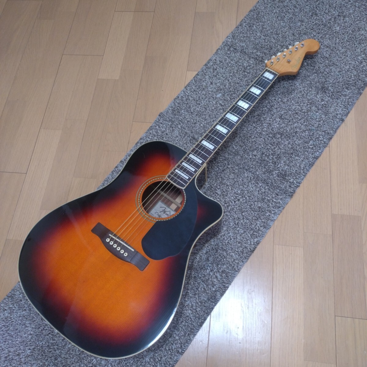 FENDER エレアコ アコースティックギター kingman_画像1