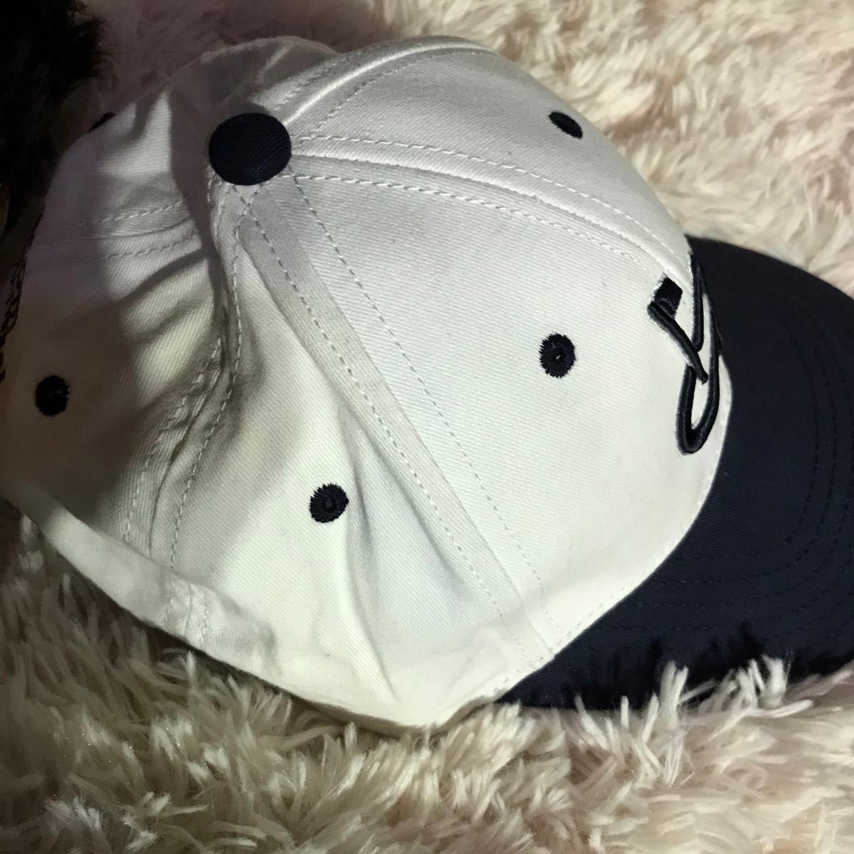 G O L Fゴルフキャップ 帽子 白 ホワイト×ネイビー刺繍ロゴスナップバックアジャスター調整可能55から59センチ