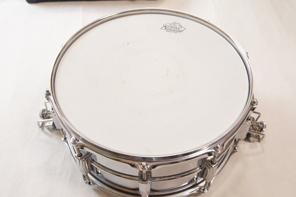 Ludwigla Dick малый барабан 14 дюймовый с футляром прекрасный товар 