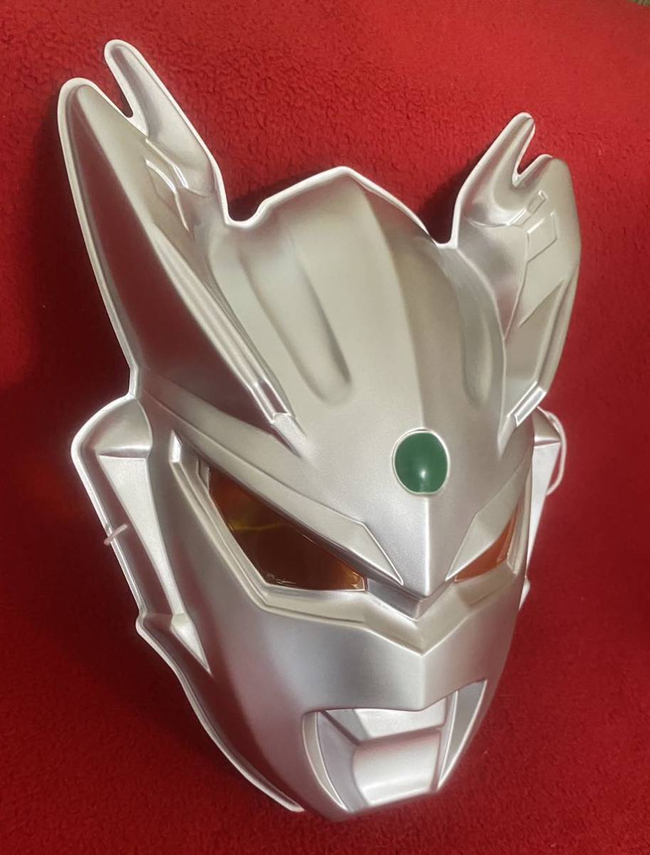 キャラおめん！ウルトラマン：セブンの息子！ゼロのお面「ゼロスラッガーで倒す！_画像1