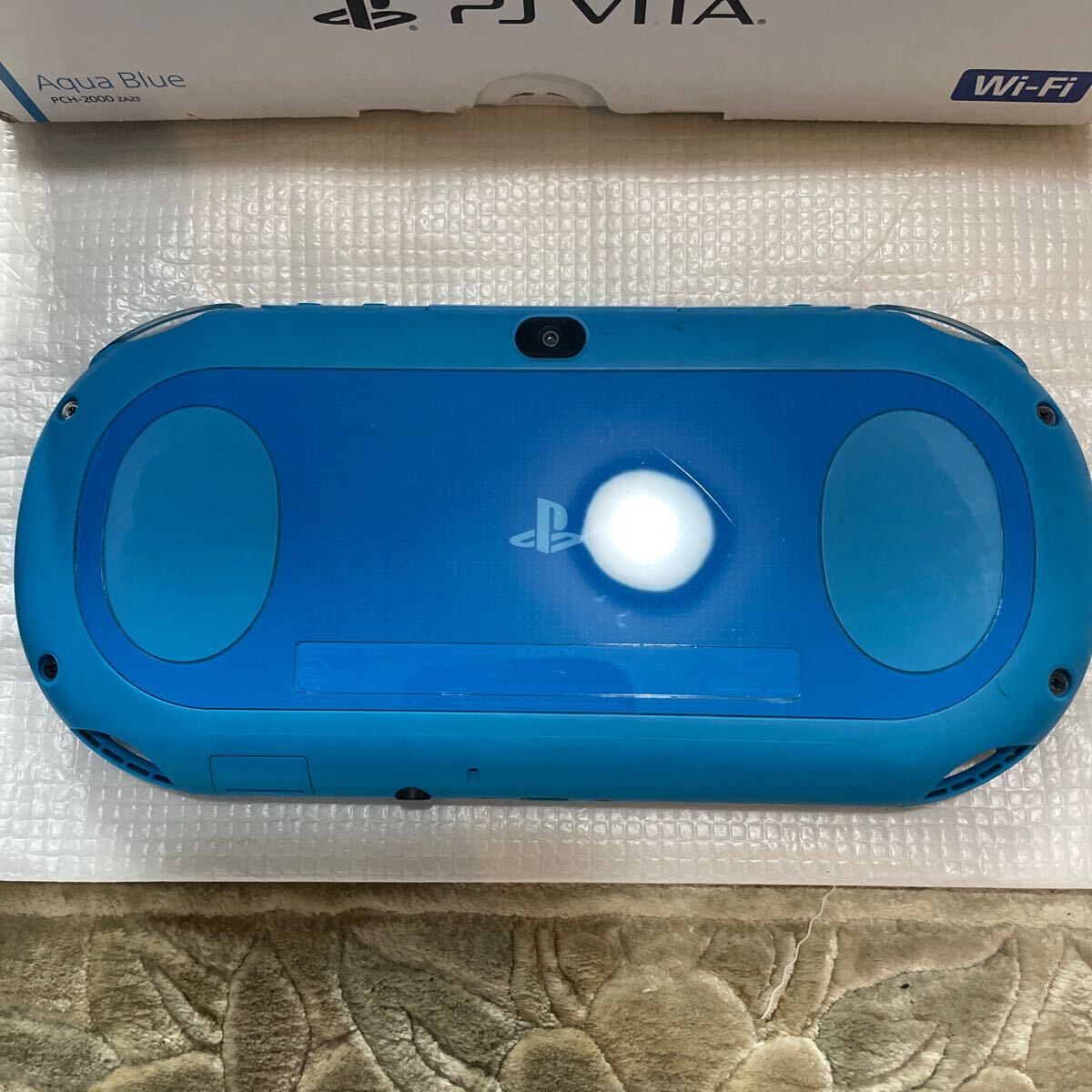 美品　PSVITA 本体 アクアブルー SONY PlayStation VITA PCH-2000 初期化/動作確認済_画像4