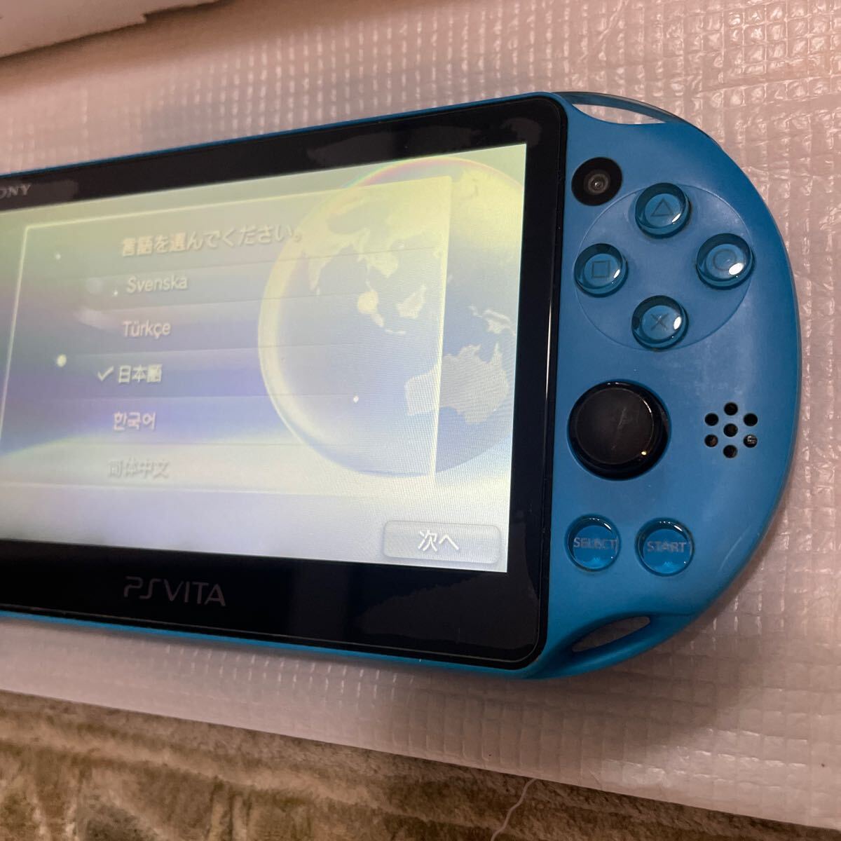 美品　PSVITA 本体 アクアブルー SONY PlayStation VITA PCH-2000 初期化/動作確認済_画像3