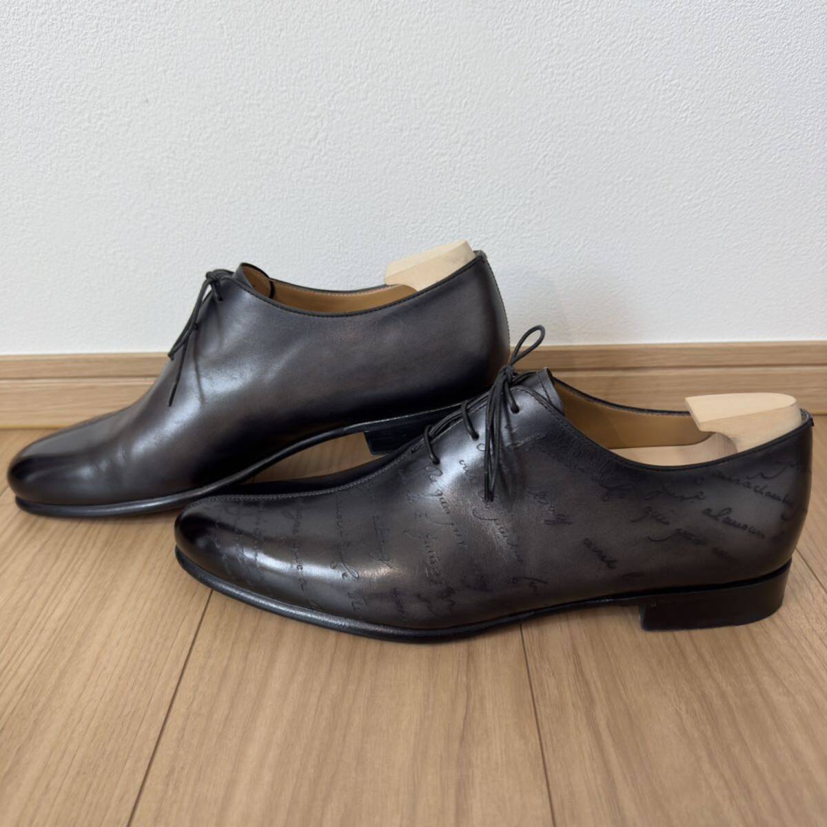 限定 定価36 3万円 ベルルッティ アレッサンドロ カリグラフィー 限定 定価36 3万円 ベルルッティ アレッサンドロ カリグラフィー