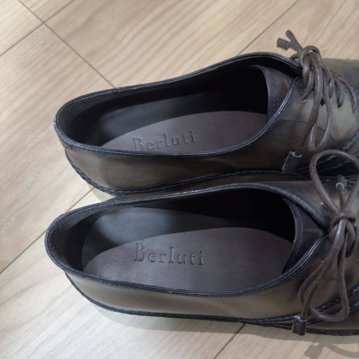 幻の名作 ベルルッティ フルオパンケ製法 パティーヌレザーホールカットシューズ 8.5 ブラック 革靴 生産不可 インディオ マダムオルガ期