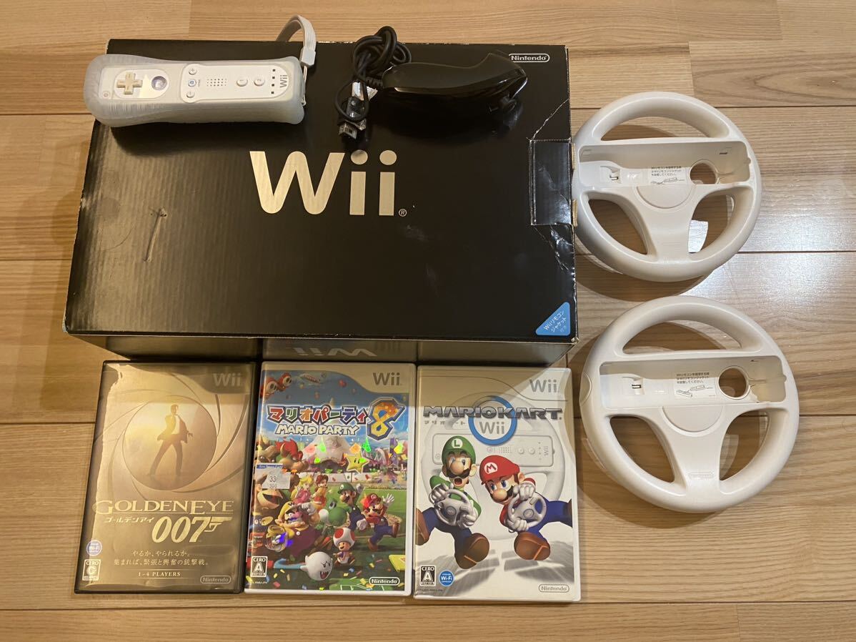Nintendo Wii 任天堂 マリオカート マリオパーティー 007 コントローラー2つ 箱付き 完動品の画像1