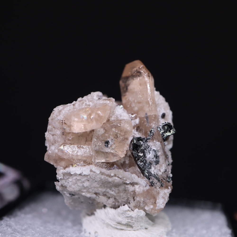 【送料無料】ユタ州産 トパーズ ビクスビーバイト 5.5g 原石 標本 TZ287 鉱物　パワーストーン　天然石_画像3
