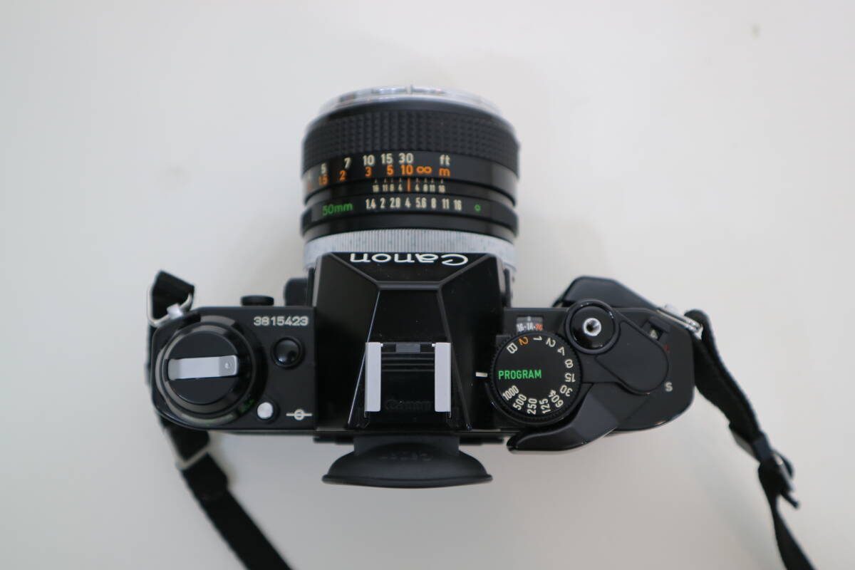 Canon キャノン　AE-1 PROGRAM　ブラックボディ ＋ 3本レンズ　50mm 1:1.4 /35-70mm 1:3.5-4.5/200mm 1:4 S..S..C._画像5
