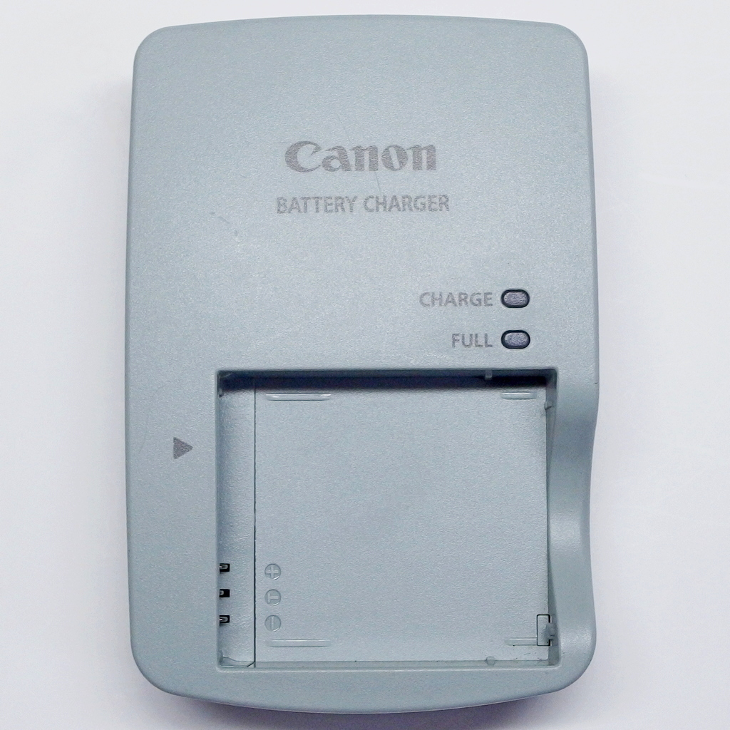 即決 送料140円から Canon キャノン 純正 充電器「CB-2LY」★充電動作確認済み_画像1