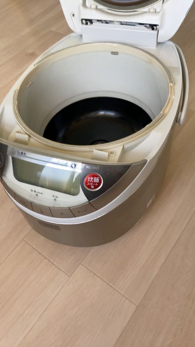 炊飯器 TOSHIBA 一升炊き 真空圧力IH RS-18VS 06年製 1.8リットル 炊飯ジャー IH炊飯器 東芝