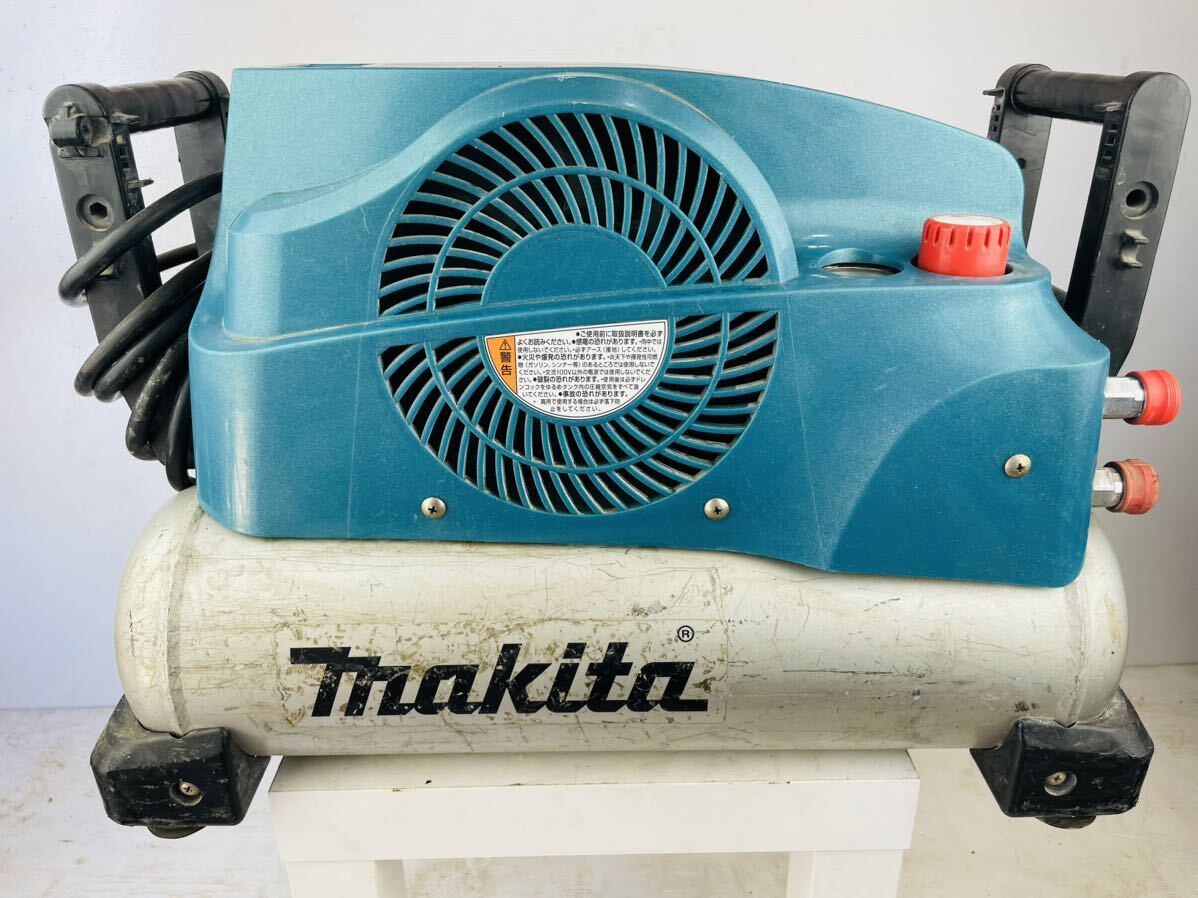 AC460XGH マキタ makita 16L エアーコンプレッサー 通電確認 ※ジャンク 【No884】_画像3