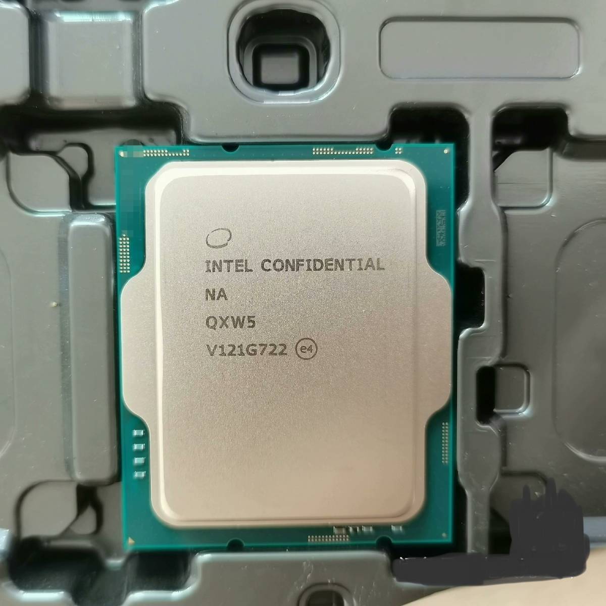 未使用品インテル Intel CPU Core i5-12400F ES QXW5_画像3