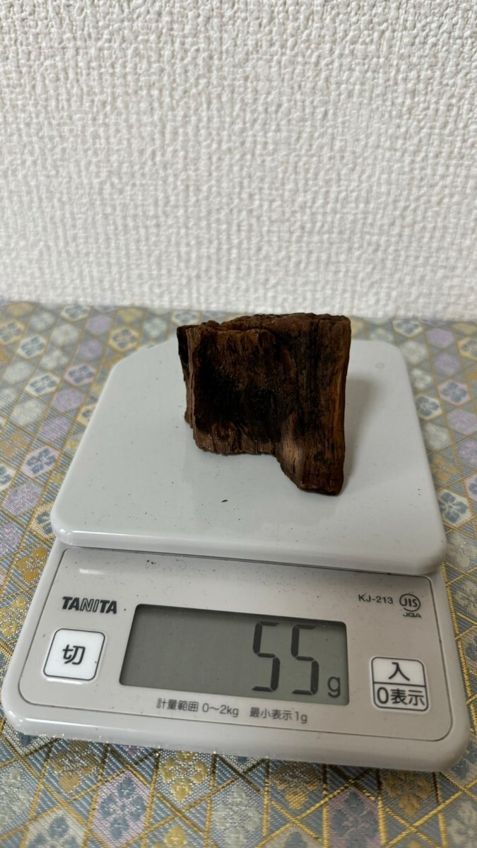 特上沈香【伽羅】55g 伽羅 沈香 茶道具 ベトナム産 香炉 香木 香道具 お香 御香木 お焼香_画像5