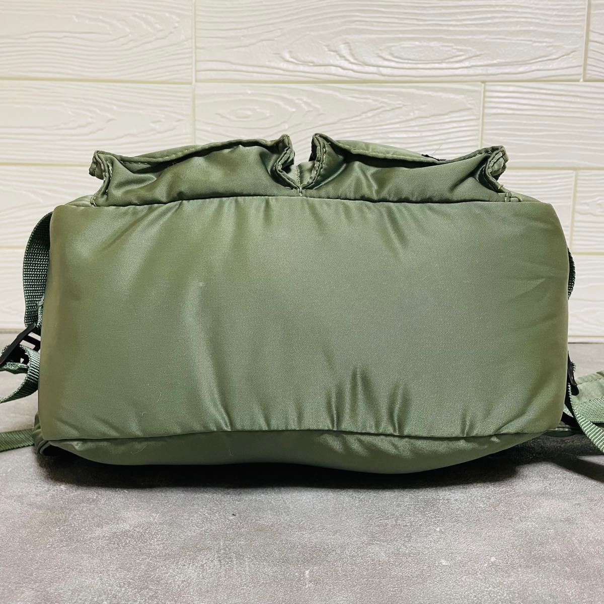 超美品 PORTER ポーター タンカー カーキ ウエストバッグ 超美品 PORTER ポーター タンカー カーキ ウエストバッグ