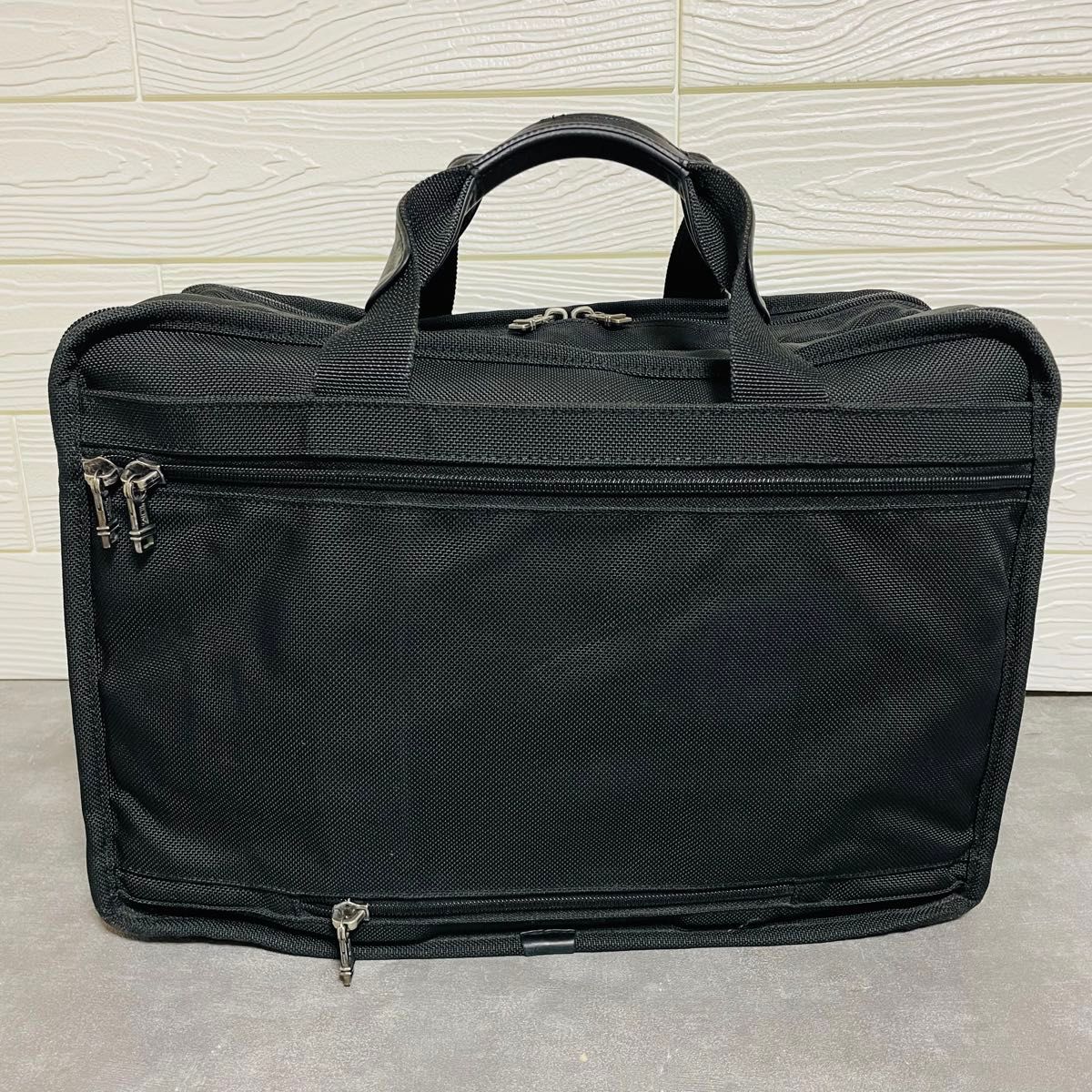 美品 TUMIトゥミ 26041D4 ポーチ付き 2WAY ビジネスバッグ 美品 TUMIトゥミ 26041D4 ポーチ付き 2WAY ビジネスバッグ