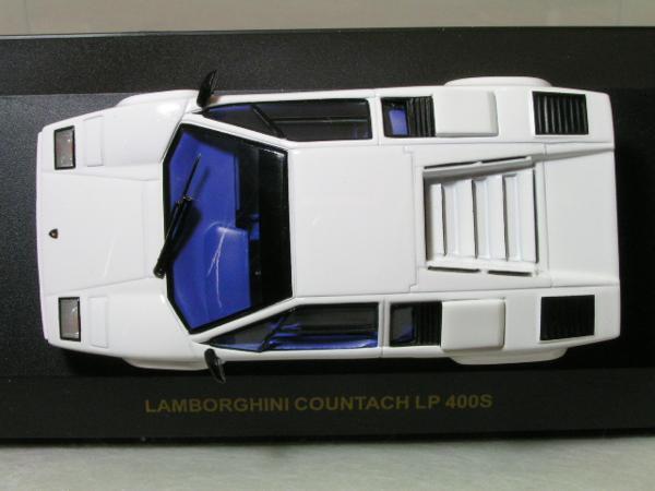 【新古品】iXO製 Scale：1／43 ランボルギーニ カウンタック LP400S ホワイト(内装ブルー)_画像6