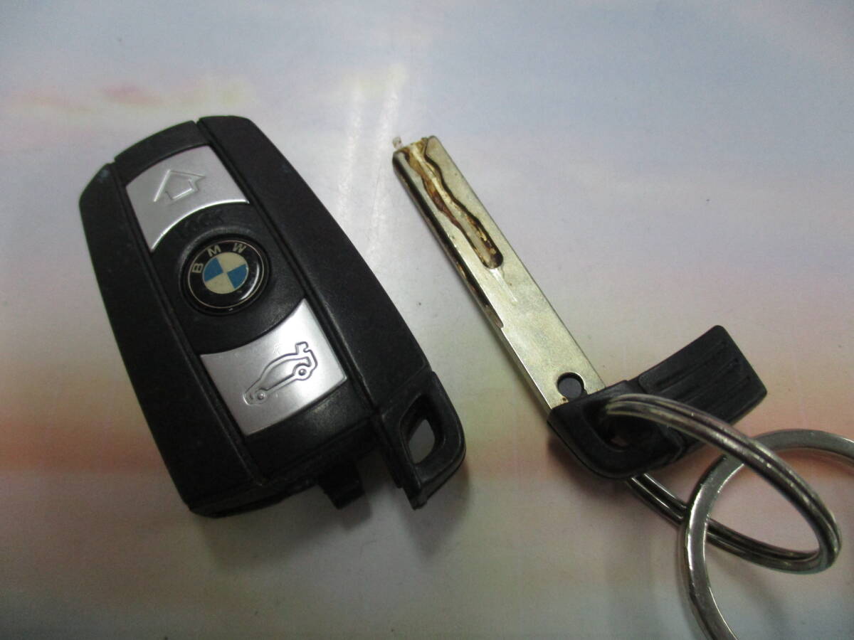 ☆YY18141 BMW 純正 スマートキー キーレス キー 3ボタン トランク 2011年式 VL18 X1で使用 キーホルダー付 全国一律送料230円～_画像4