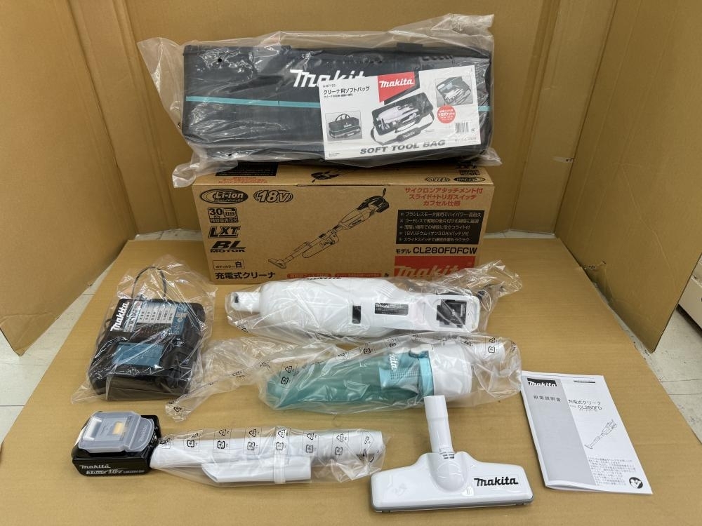 010■未使用品・即決価格■マキタ makita 充電式クリーナー 専用ケース付き CL280FDFCW_画像1