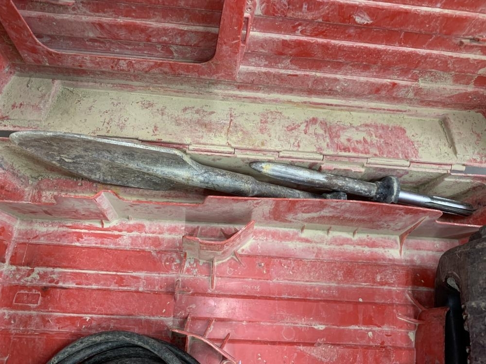 011◎おすすめ商品◎HILTI/ヒルティ コンクリートブレーカー 011◎おすすめ商品◎HILTI/ヒルティ コンクリートブレーカー
