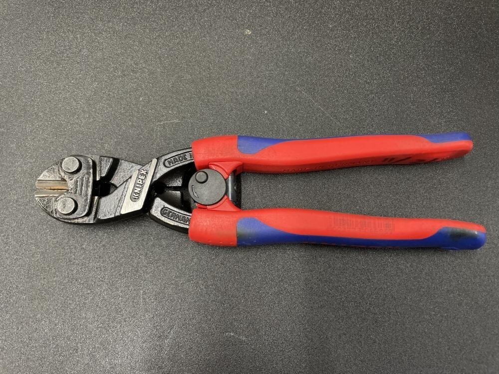 009▼おすすめ商品▼KNIPEX クニペックス ボルトクリッパー 7112200 バネ戻り悪い 書き込みあり_画像2