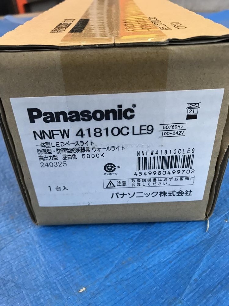 013♪未使用品・即決価格♪パナソニック Panasonic 一体型LEDベースライト NNFW41810C　LE9 昼白色・防湿・防音型 5000K　②_画像1