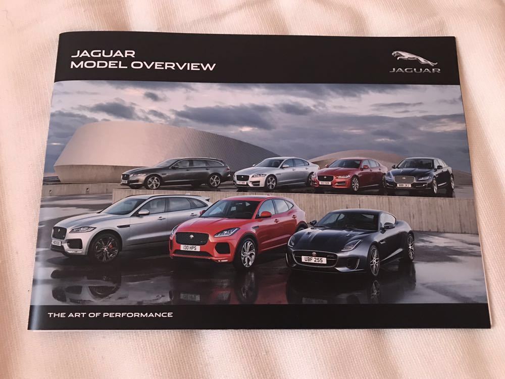 Jaguar ジャガー Model Overview カタログ パンフレット 車 カー 冊子_画像1