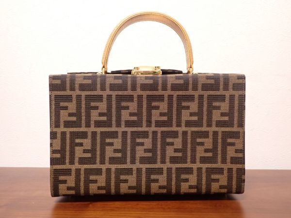 G797/1G◆FENDI フェンディ ズッカ バニティ 2WAY ハンド バッグ 茶色xゴールド◆の画像3