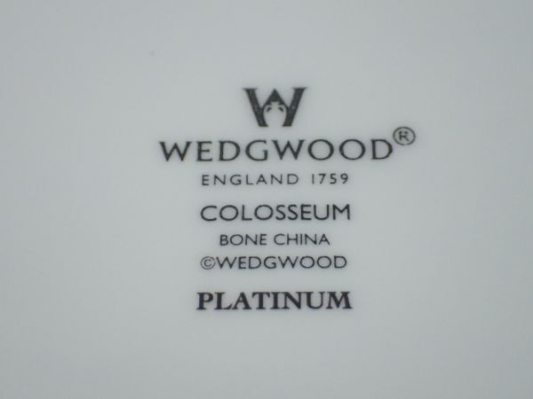 G869/8D●WEDGWOOD COLOSSEUM PLATINUM ウエッジウッド コロシアム プラチナム プレート 皿 2枚セット 箱付き 美品●の画像6