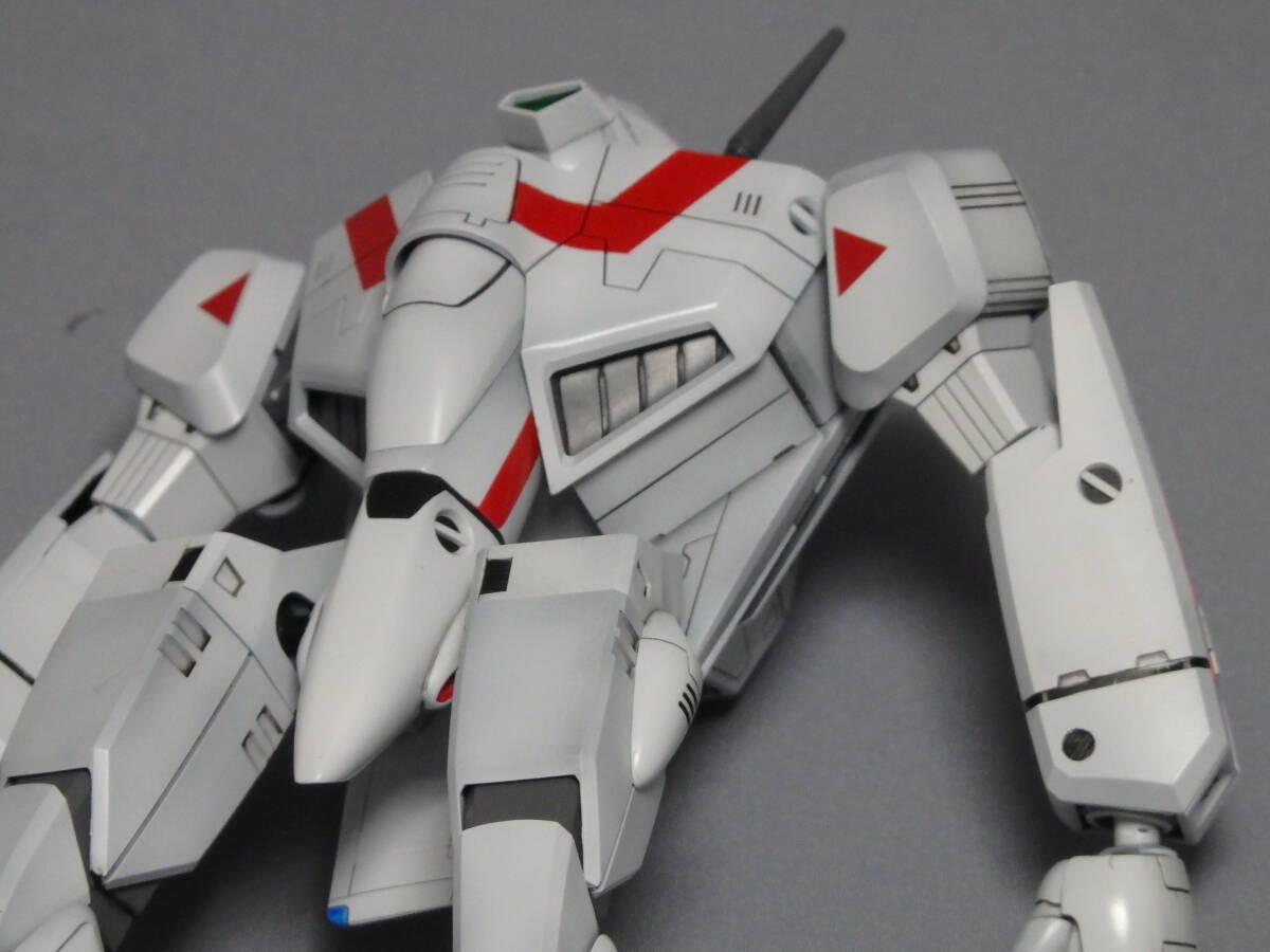 1/72 VF-1J バトロイド バルキリー 一条輝乗機 PLAMAX 塗装済み 1/72 VF-1J バトロイド バルキリー 一条輝乗機 PLAMAX 塗装済み