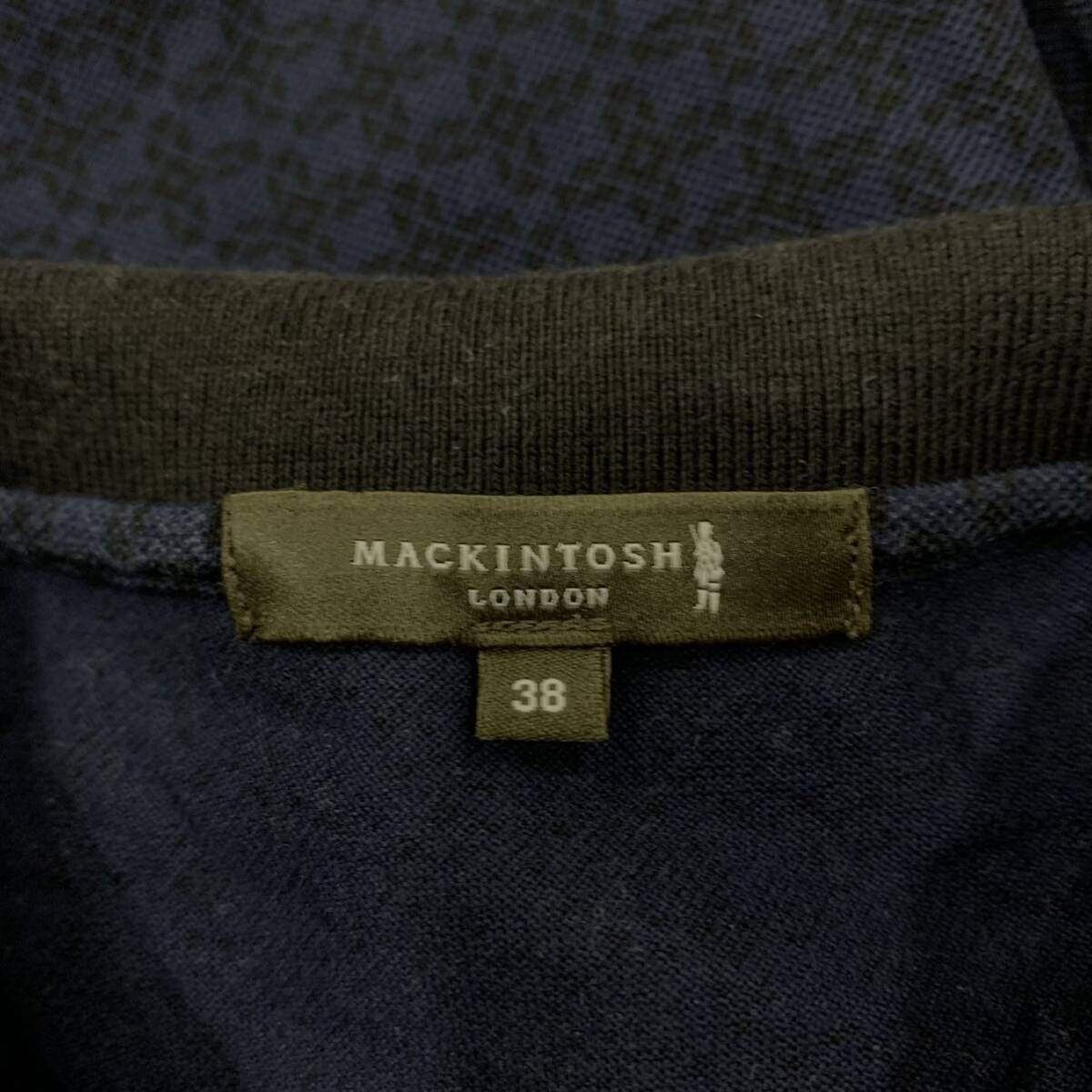 J ▼ 都会のカジュアルウェア '着心地抜群' MACKINTOSH LONDON マッキントッシュ 総柄 ロゴ刺繍 コットン100% 半袖 ポロシャツ size:38 _画像6