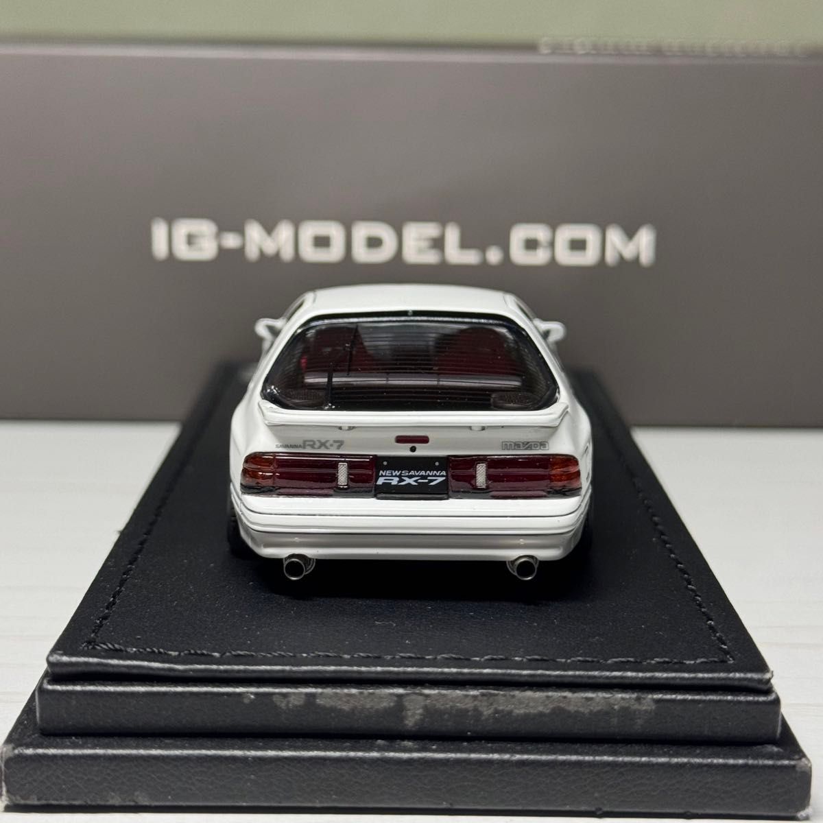 イグニッションモデル1/43 マツダサバンナRX7 FC3S ホワイトTE37 イグニッションモデル1/43 マツダサバンナRX7 FC3S ホワイトTE37