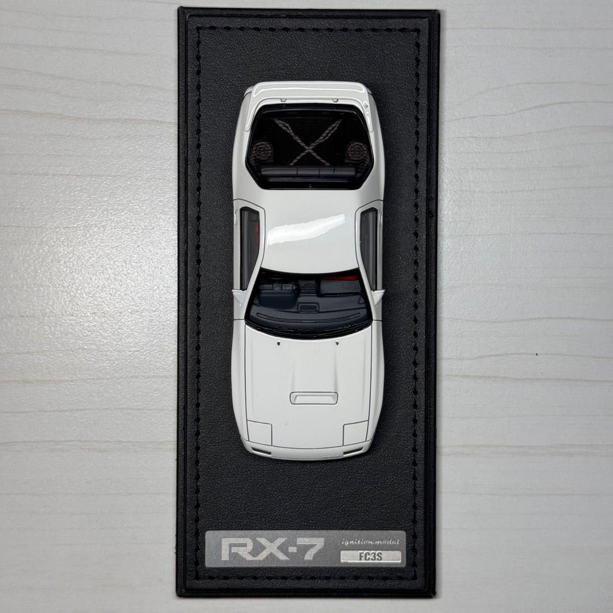 イグニッションモデル1/43 マツダサバンナRX7 FC3S ホワイトTE37 イグニッションモデル1/43 マツダサバンナRX7 FC3S ホワイトTE37