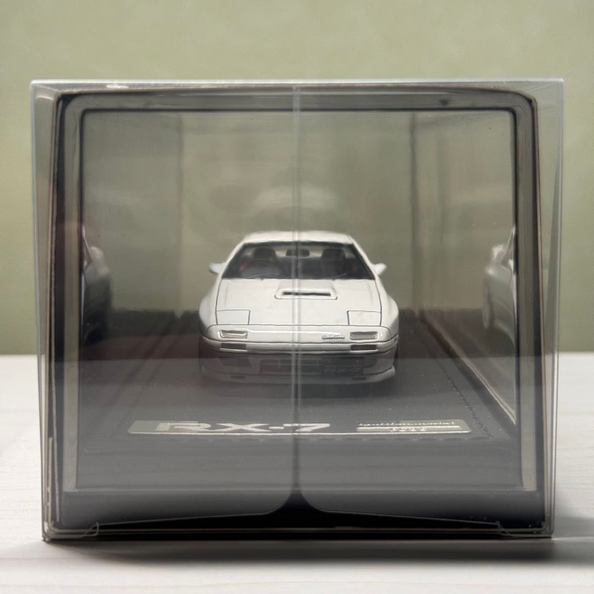 イグニッションモデル1/43 マツダサバンナRX7 FC3S ホワイトTE37 イグニッションモデル1/43 マツダサバンナRX7 FC3S ホワイトTE37
