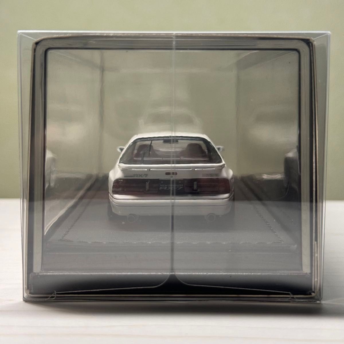 イグニッションモデル1/43 マツダサバンナRX7 FC3S ホワイトTE37 イグニッションモデル1/43 マツダサバンナRX7 FC3S ホワイトTE37