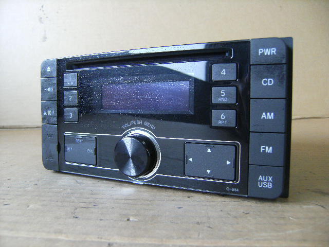 パイオニア製　トヨタ　純正　「08600-00M10」 ワイド2DIN　CD/AM/FM/AUX/USB CDプレーヤー　美品　完動品_画像2