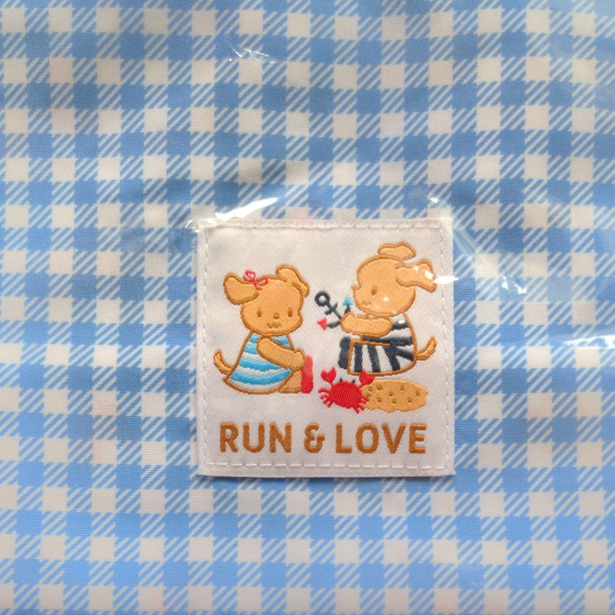 ファミリア×池田泉州銀行  RUN＆LOVE ティッシュケース付きポーチ・リバーシブル巾着  2点セット