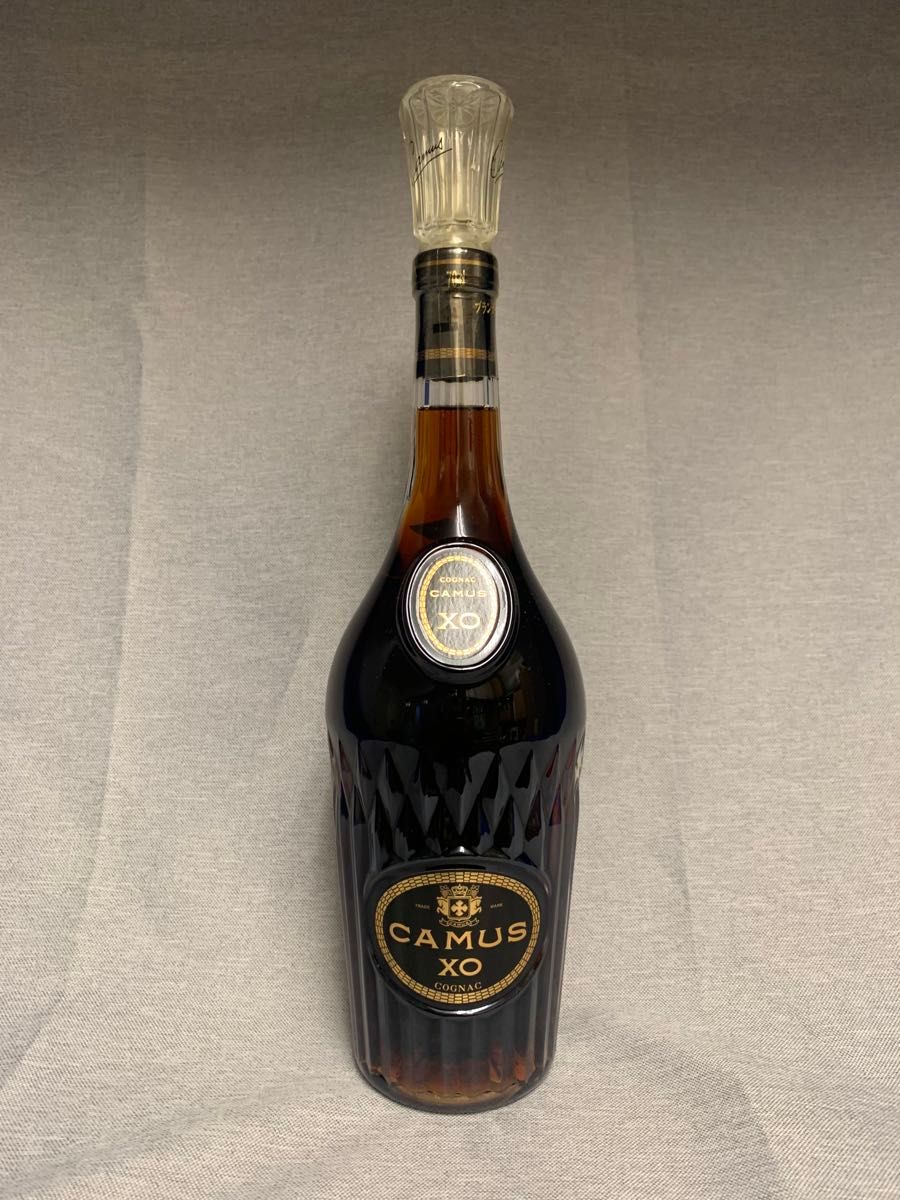 カミュ XO ロングネック　40度　700ml ブランデー コニャック 古酒　未開栓 CAMUS XO  COGNAC