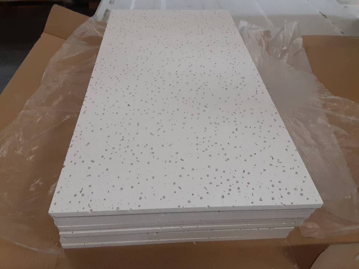 [ ceiling material ][ DAIKEN large . industry ][ large low ton * silver ga4*9. thickness goods ][ TK4301-S ]( 10 case and more . Kanto distribution free postage )