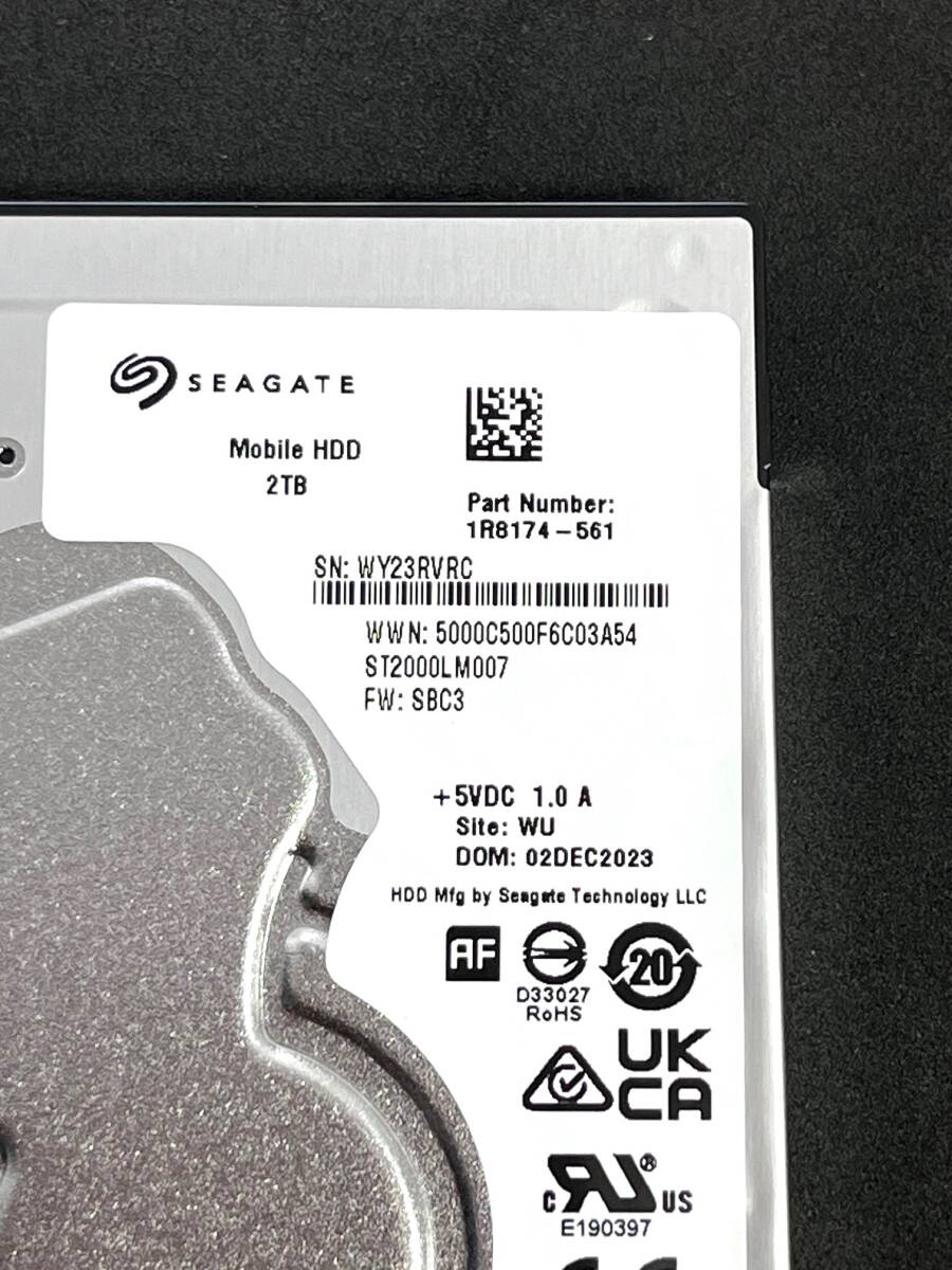 【送料無料】 ★ 2TB ★　Seagate　/　ST2000LM007　【使用時間：54ｈ】　2023年製　稼働極少　 2.5インチ 内蔵HDD/7mm厚/SATA 