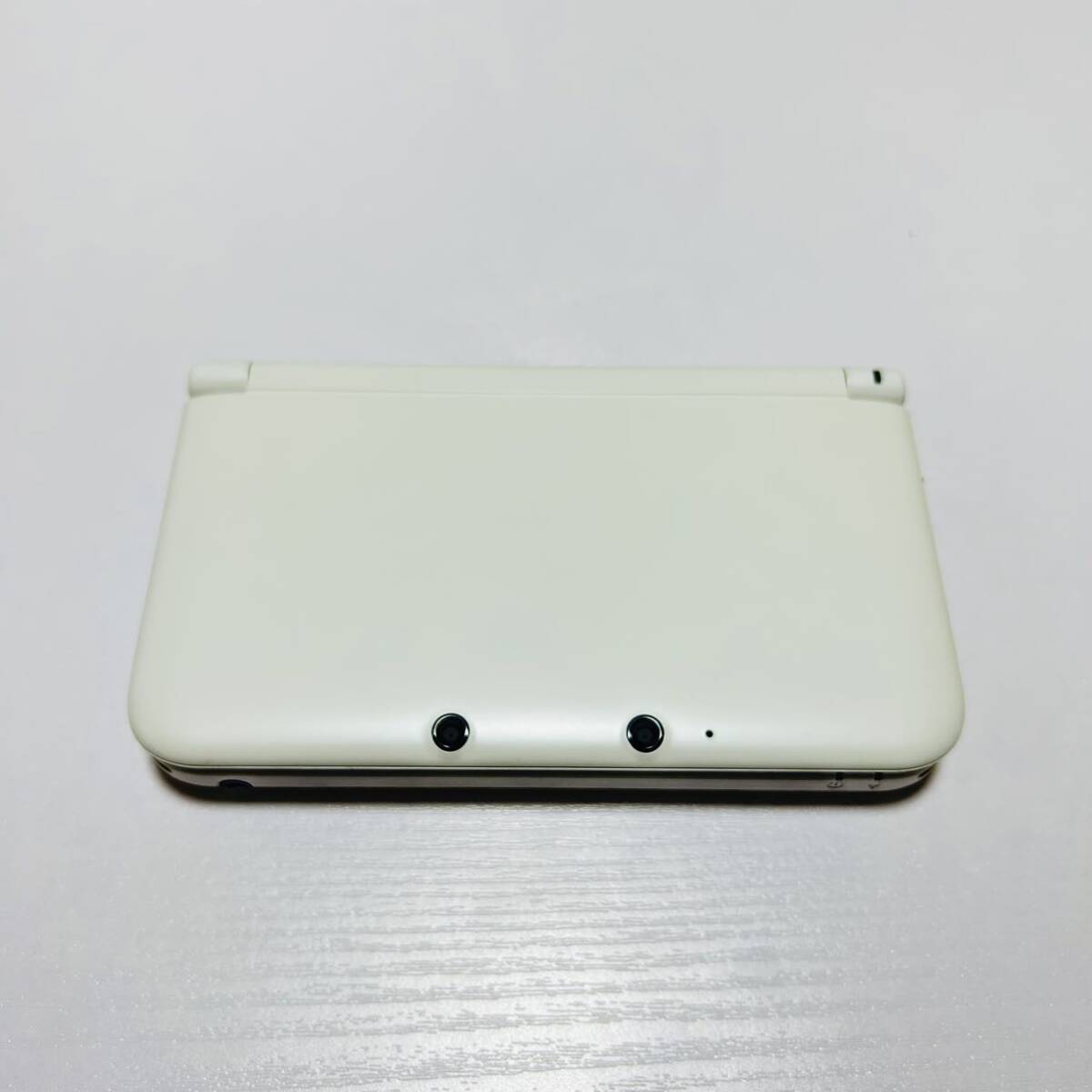 ジャンク 極美品 Nintendo 3DSLL ホワイト 任天堂 ニンテンドー _画像2
