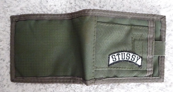 STUSSY ステューシー　二つ折り財布　　本物_画像4